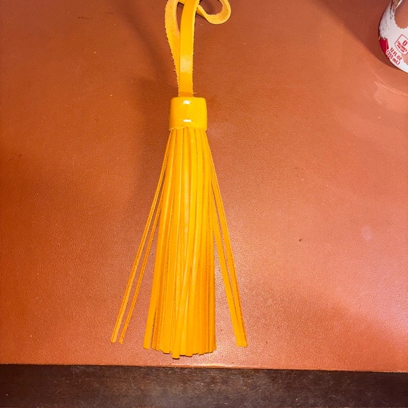 Portland Leather Goods Jumbo Sunflower Tassel EUC - Picture 2 of 4